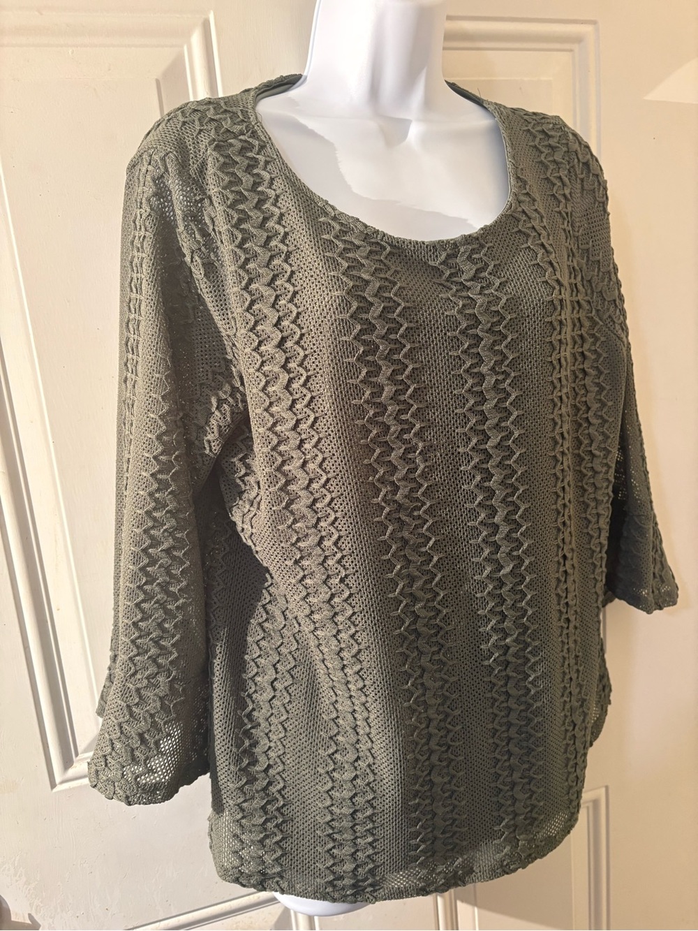 XL Investments Soft Olive Green Textured Knit Top.Lined. Cute Bell Sleeves!